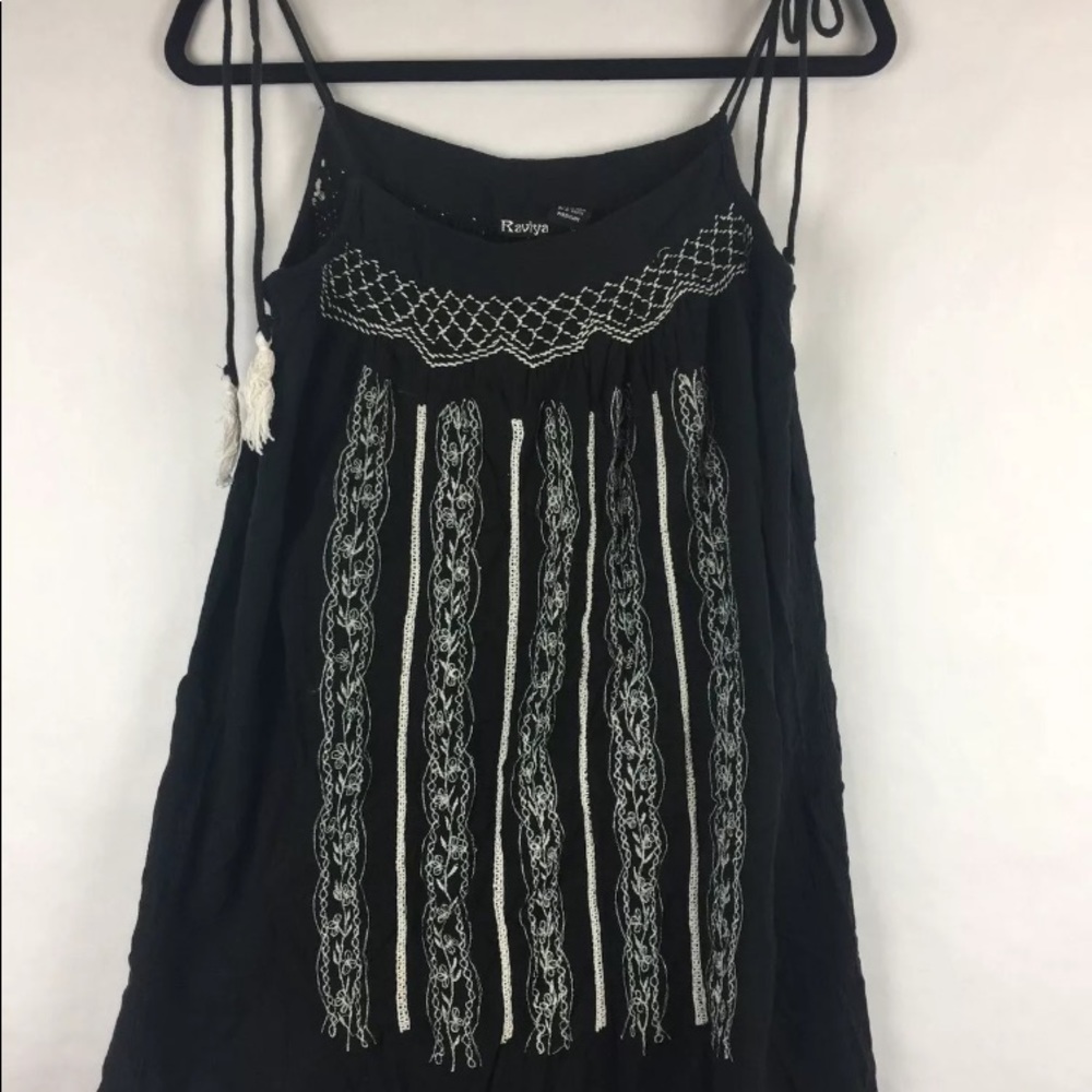 Raviyaā Black Cotton Gauze Embroidered Tassel Tie Shoulder Cover Up Dress Medium